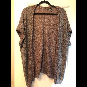 Short sleeved Sweater